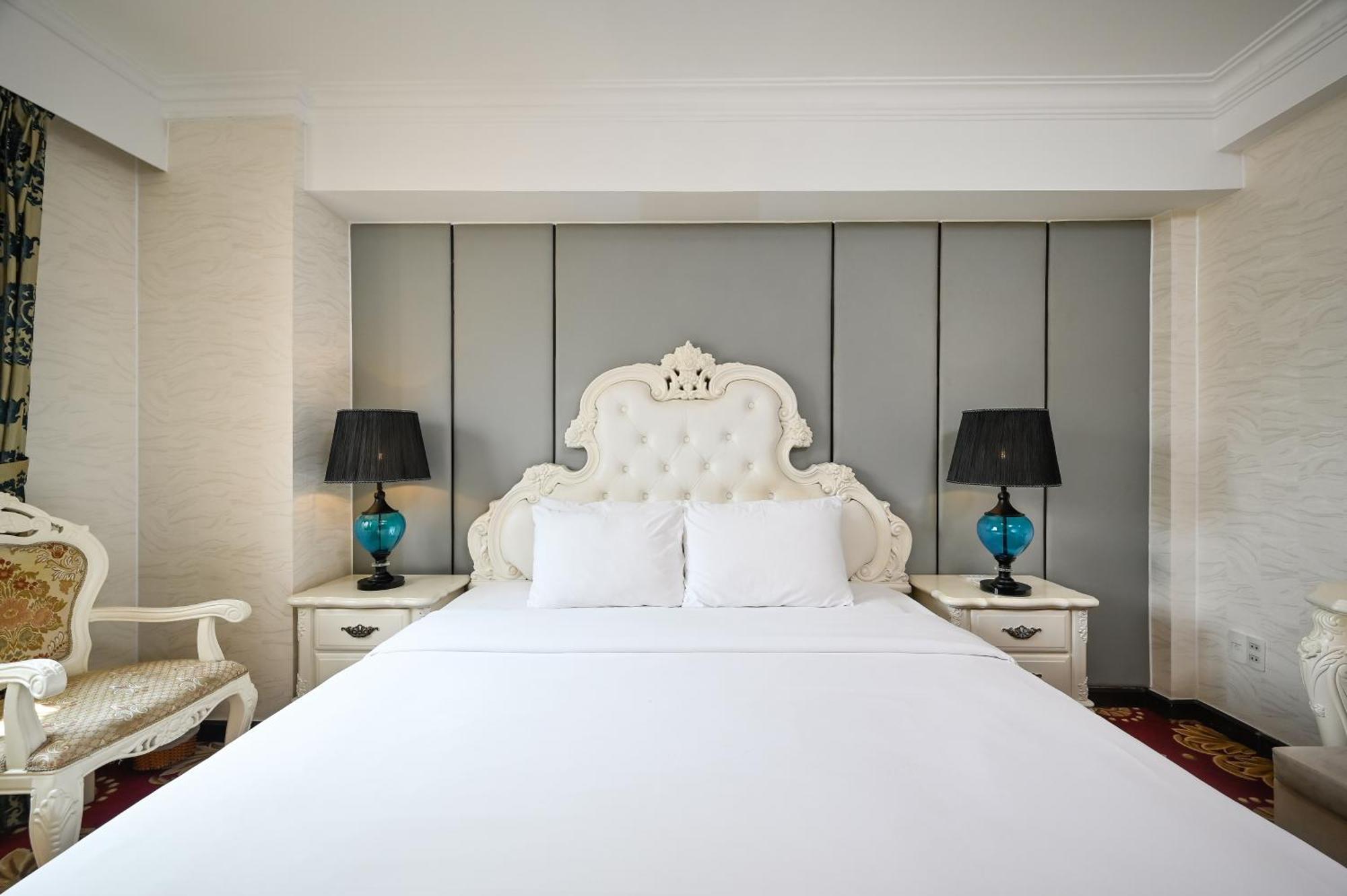 California Saigon Hotel & Rooftop Pool Πόλη Χο Τσι Μινχ Δωμάτιο φωτογραφία