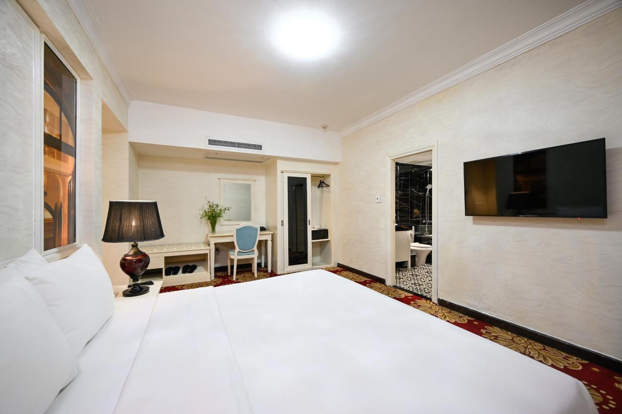 California Saigon Hotel & Rooftop Pool Πόλη Χο Τσι Μινχ Εξωτερικό φωτογραφία
