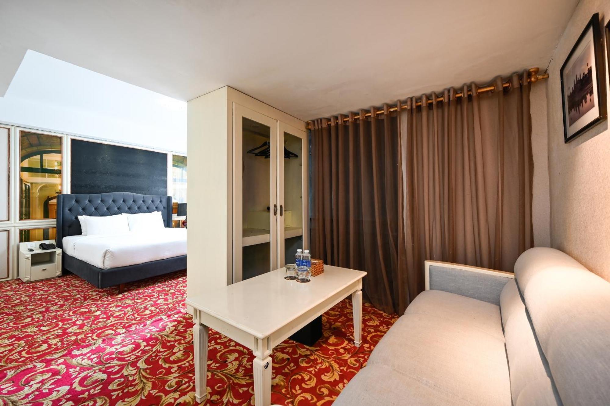 California Saigon Hotel & Rooftop Pool Πόλη Χο Τσι Μινχ Εξωτερικό φωτογραφία